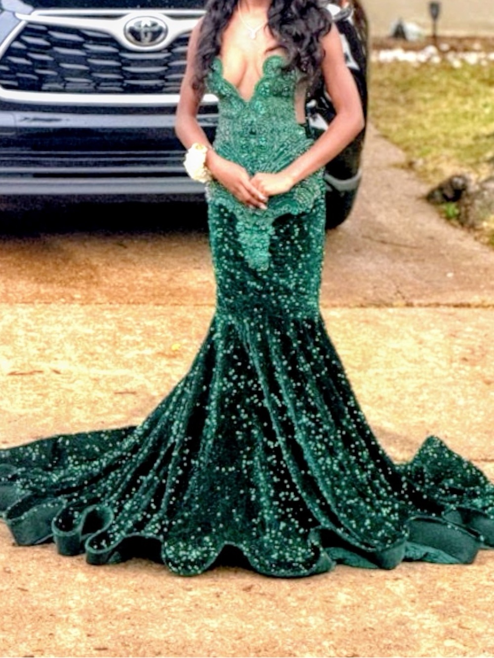 Designers Originals Green Formal Sequin Dress. Elegance & Beauty at its best!!